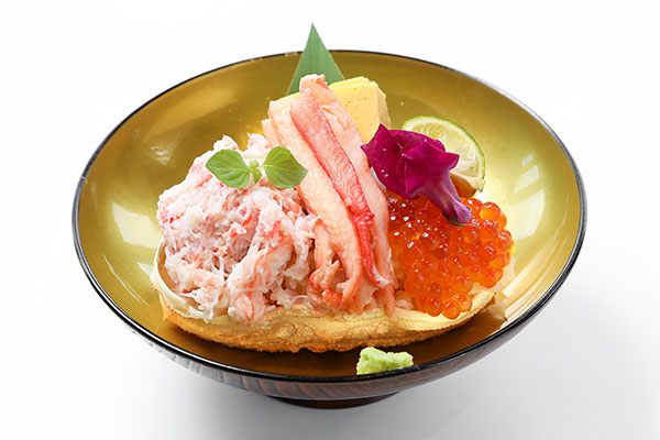 カニ面海鮮丼